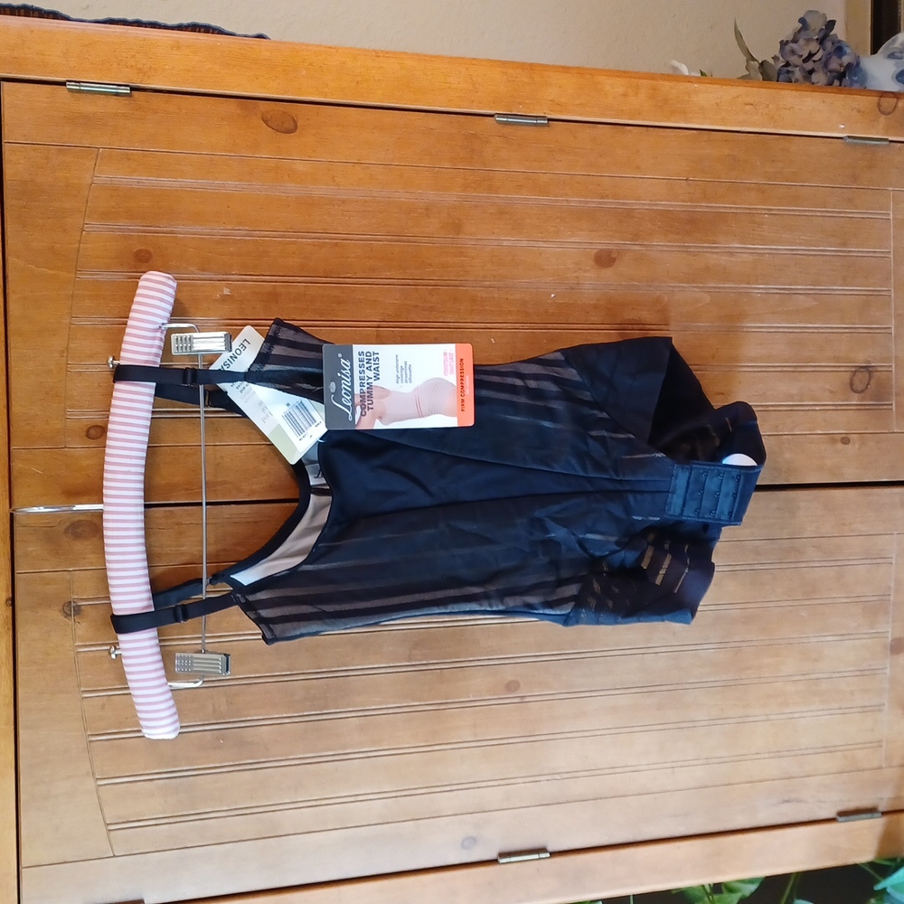 NWT LEONISA Shapewear